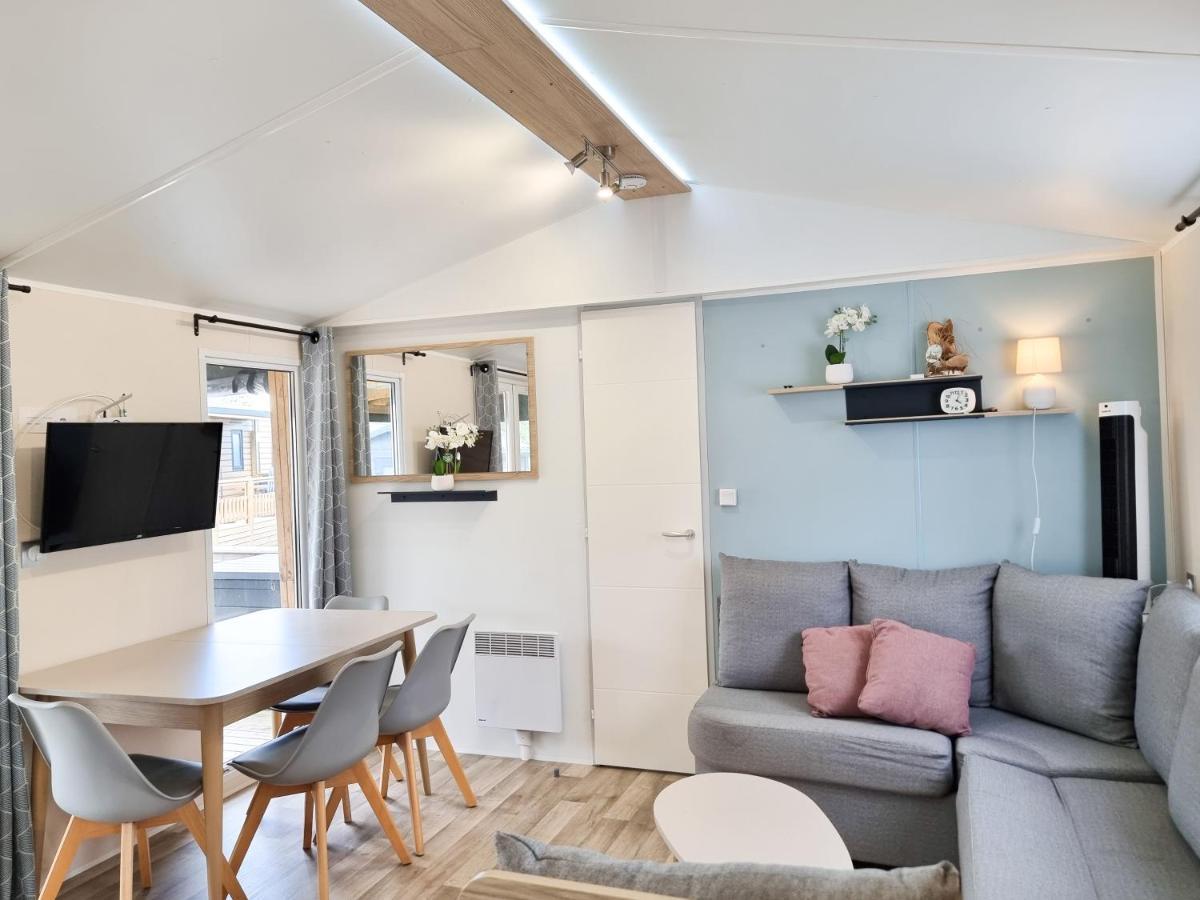 Prachtig Chalet Ok50 D12 Op Familiecamping 东卡佩勒 外观 照片